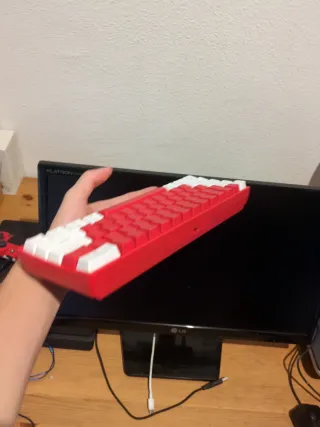 Teclado Mecánico 60% Rojo y Blanco switches azules