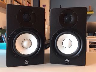 Coppia di monitor da studio Yamaha HS5