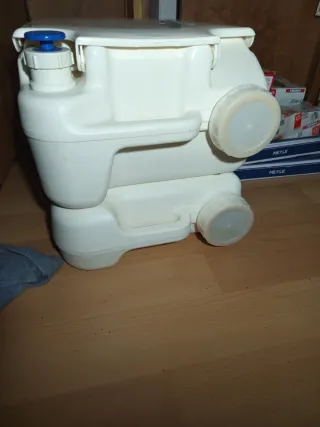 WC Químico Portátil Potty Blanco marca FIAMMA