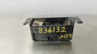 CENICERO AUDI A6 BERLINA (4F2) 4B0857405