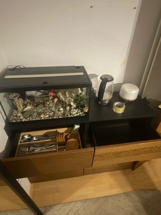 KLACKENÄS Aparador Madera y Negro