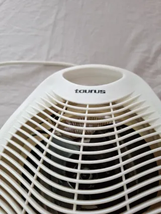 Calefactor y ventilador Taurus PTFH-2000