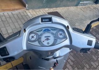 SYM HD 125 Scooter Automática