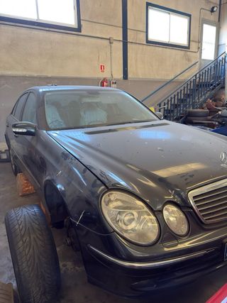 Mercedes-Benz Clase E 2004
