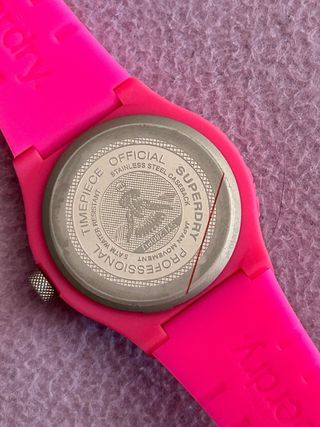 Reloj Superdry.