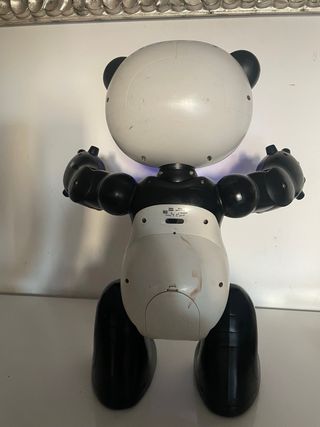 WowWee RoboPanda Robot Interactivo