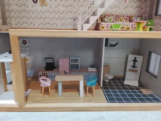 Casa de muñecas madera Playtive Junior
