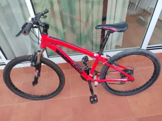 Bicicleta WRC Talla 24 para arreglar