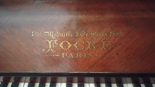 Piano antiguo JOCKE París
