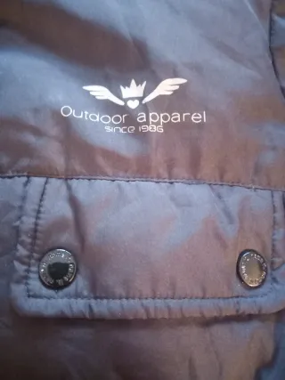 Abrigo acolchado negro