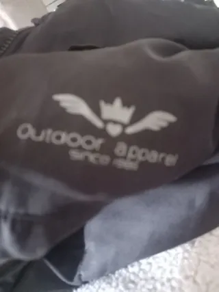 Abrigo acolchado negro