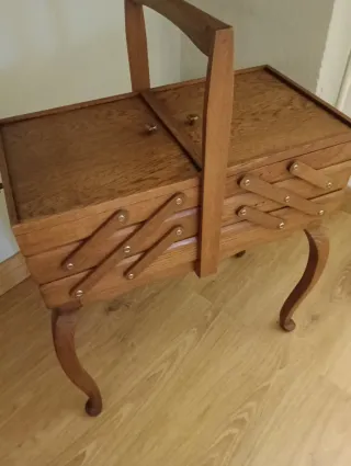 Costurero Francés Vintage