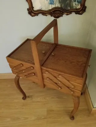 Costurero Francés Vintage