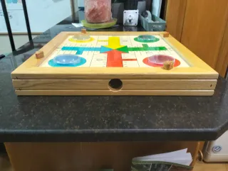 Parchís vintage de madera