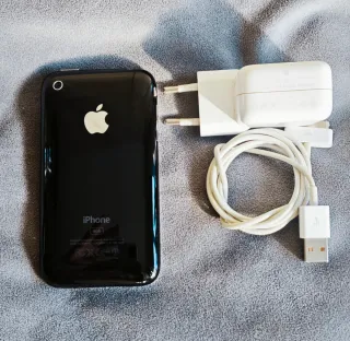 iPhone 3G 8GB + Cavo e caricabatterie.