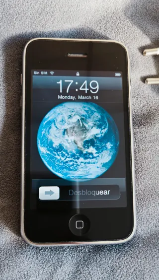 iPhone 3G 8GB + Cavo e caricabatterie.