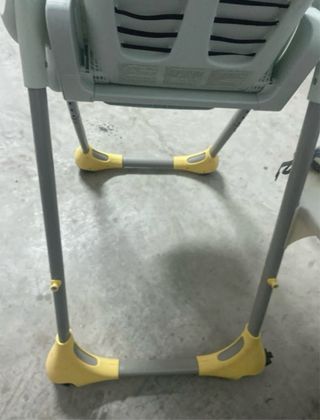 Trona de bebé con bandeja y funda