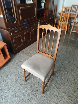 Mesa ovalada extensible madera y seis sillas