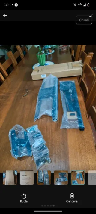 Supporto TV da soffitto Simbr