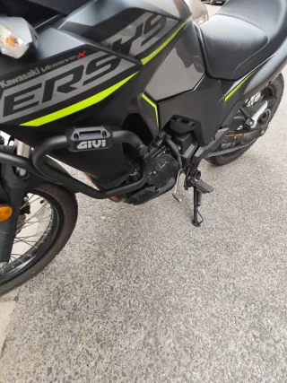 Kawasaki Versys 300 Adventure Negra 6600km