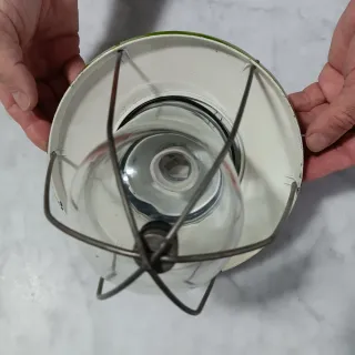 Lampada industriale vintage verde anni 60