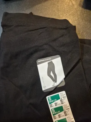 Leggings negros Decathlon Talla XS
