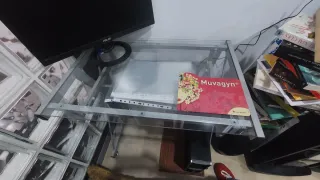 Mesa Ordenador Cristal con Bandeja Extraíble