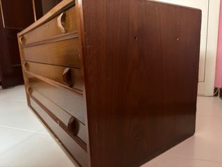 Cajonera baja de madera