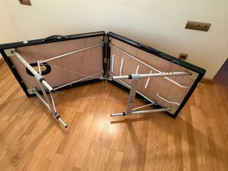 Camilla de masaje plegable Color negro.