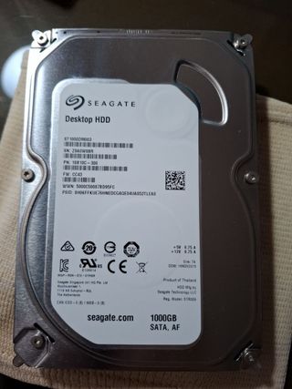 Disco Duro Seagate 1TB SATA HDD (0 HORAS USO)