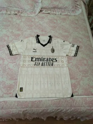 Camiseta AC Milan x Pleasures