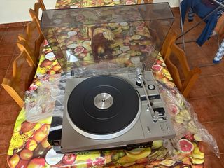 Plato gira discos grundig