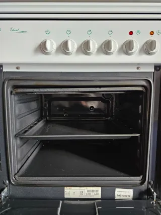 Cocina completa con electrodomésticos