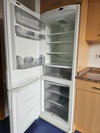 Cocina completa con electrodomésticos