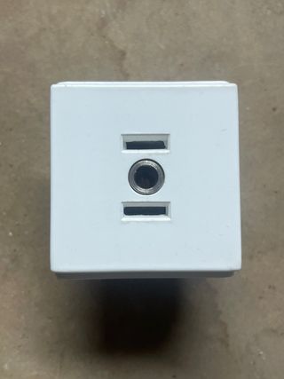 Lote de 8 Enchufes BJC Linial