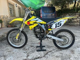Suzuki RMZ Motocross 250cc 4 tiempos