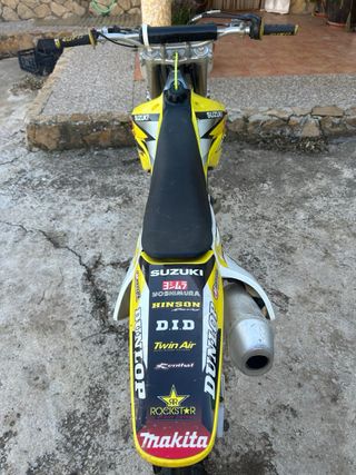 Suzuki RMZ Motocross 250cc 4 tiempos