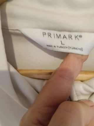 Sudadera blanca Primark con cremallera