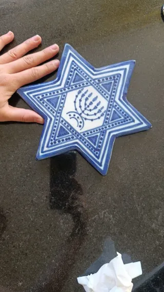 Plato Cerámico Estrella de David y Menorá