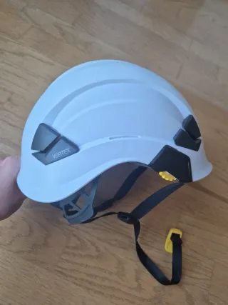 Casco Petzl Vertex