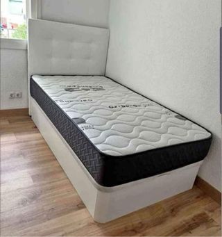 Liquidación:canapés y colchones armarios y sofas?