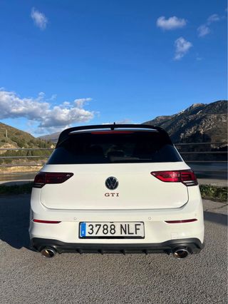 Golf GTI Clubsport 300cv | Garantía y Transf. Inc.