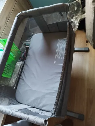 Minicuna colecho Bebeconfort gris