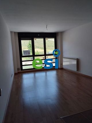 Piso en venta en Ezcaray