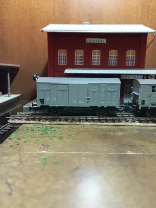 2 Vagones Mercancías HO modelismo ferroviario.