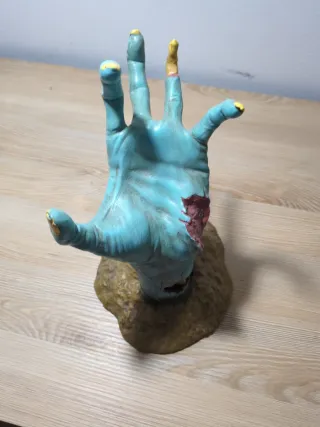 Soporte de mando zombie