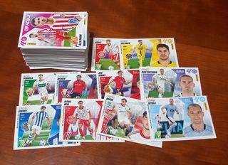 Colección cromos fútbol EA Sports 25/26 para l.lc.