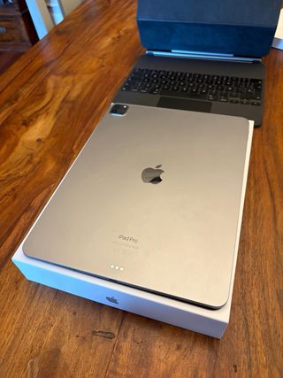iPad Pro 13 M2