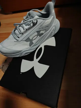 Zapatillas UNDER ARMOUR 42