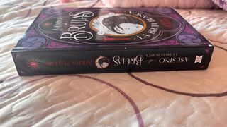 Asesino de brujas: La bruja blanca (Spanish Edi...